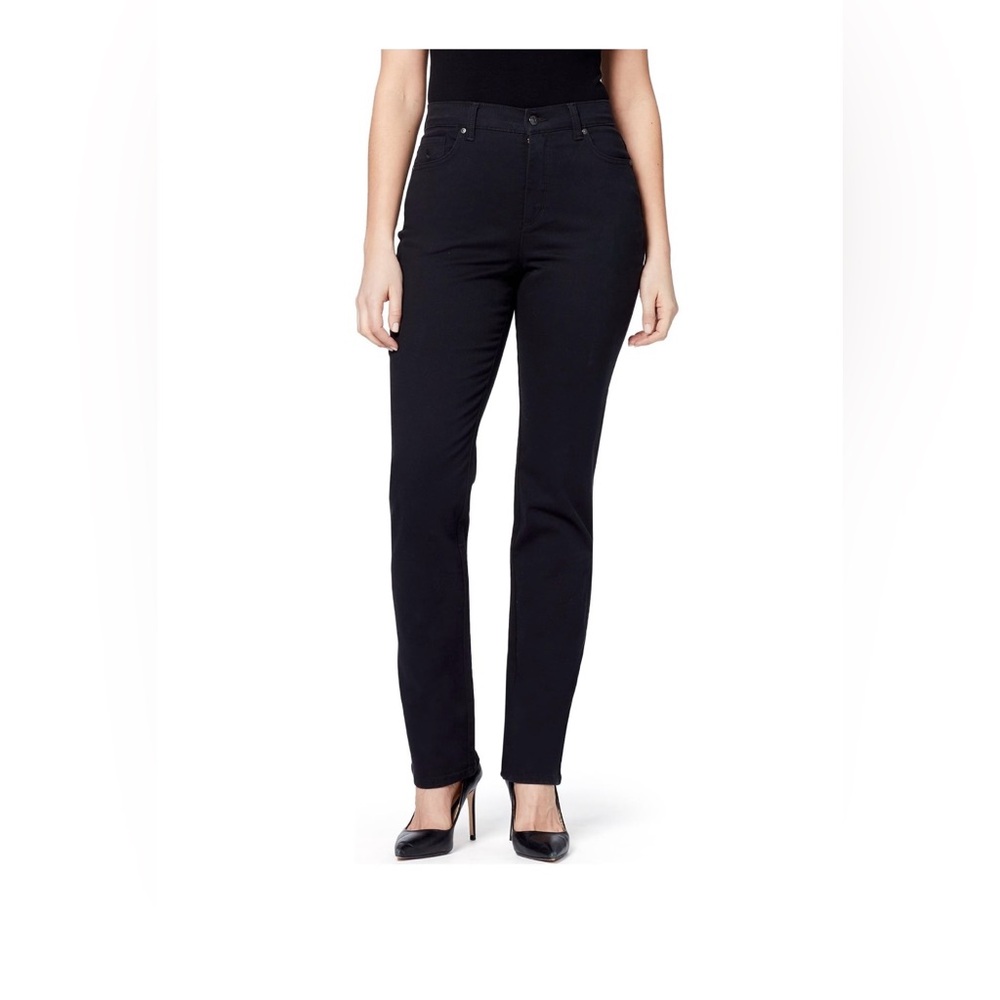 Gloria Vanderbilt Women's High Rise Amanda Straight Jean, size 12 average
